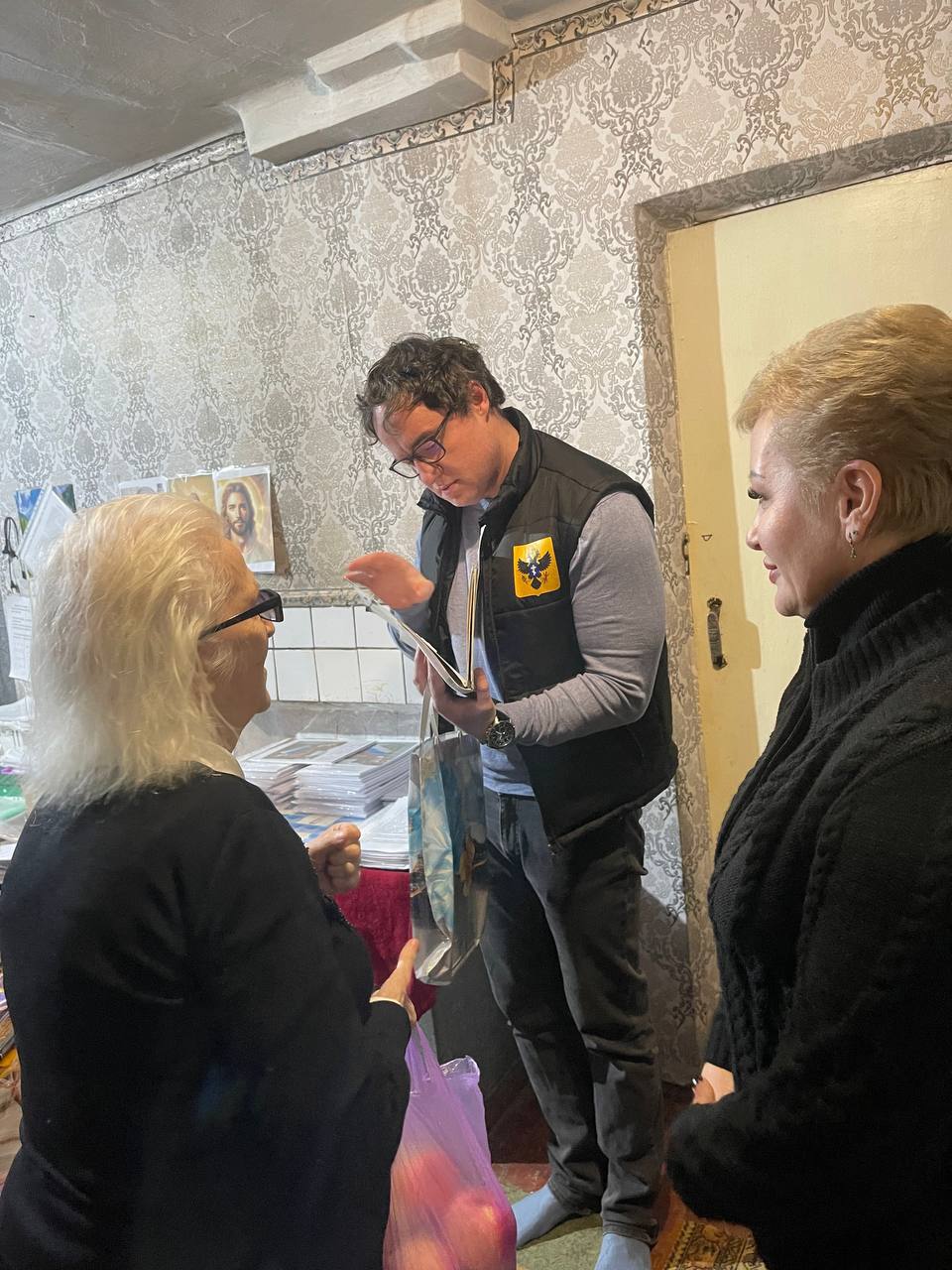 Александр Фомин: ГРОМЧЕ СЛОВ, СИЛЬНЕЕ БРОНИ: ПОЭЗИЯ, КОТОРАЯ ЗАЩИЩАЕТ Александр Фомин: ГРОМЧЕ СЛОВ, СИЛЬНЕЕ БРОНИ: ПОЭЗИЯ, КОТОРАЯ ЗАЩИЩАЕТ