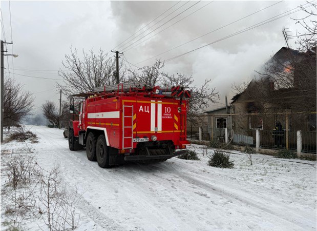 Минувшая неделя выдалась напряженной для новокаховских огнеборцев: на территории округа произошло 4 пожара