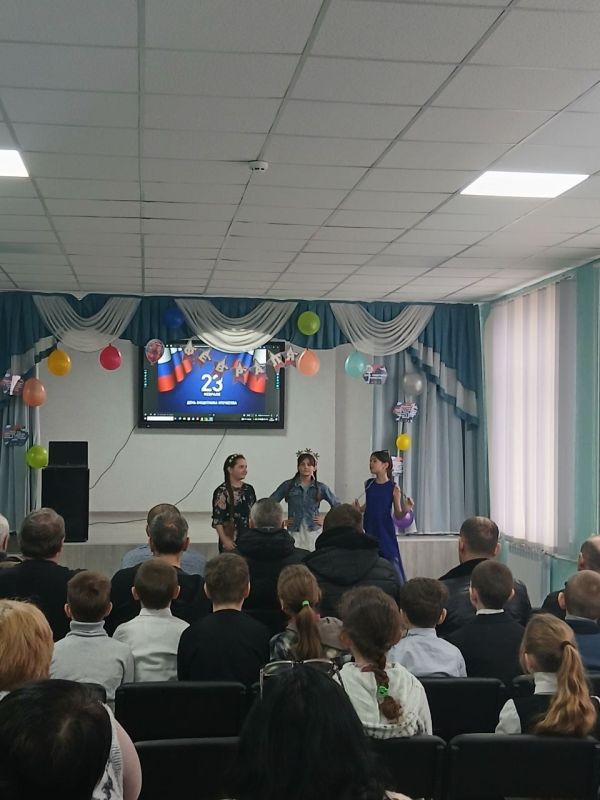 В ГБОУ ХО «Нижнесерогозская школа Нижнесерогозского района » прошли торжественные мероприятия, посвященные одному из самых значимых праздников в календаре нашей страны — Дню защитника Отечества В ГБОУ ХО «Нижнесерогозская школа Нижнесерогозского района » прошли торжественные мероприятия, посвященные одному из самых значимых праздников в календаре нашей страны — Дню защитника Отечества