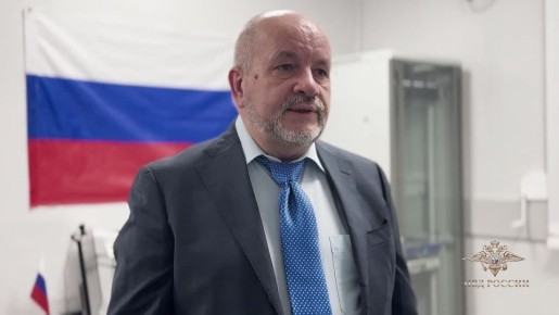 Сотрудники из Управления по вопросам миграции ГУ МВД России по Херсонской области вручили свидетельство о предоставлении временного убежища на территории Российской Федерации 64-летнему Никите Боброву – гражданину Словацкой...