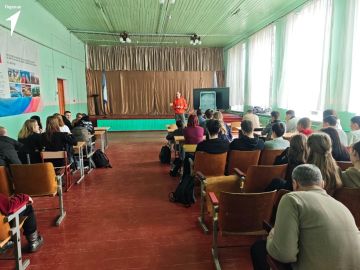 Первые Михайловской школы приняли участие в круглом столе