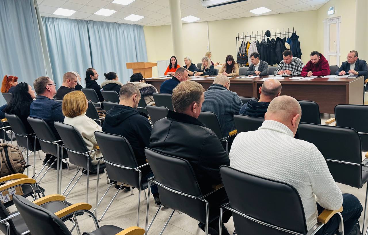 Зампредседателя Правительства Херсонской области Сергей Черевко провел совещание с представителями региональных спортивных федераций Зампредседателя Правительства Херсонской области Сергей Черевко провел совещание с представителями региональных спортивных федераций