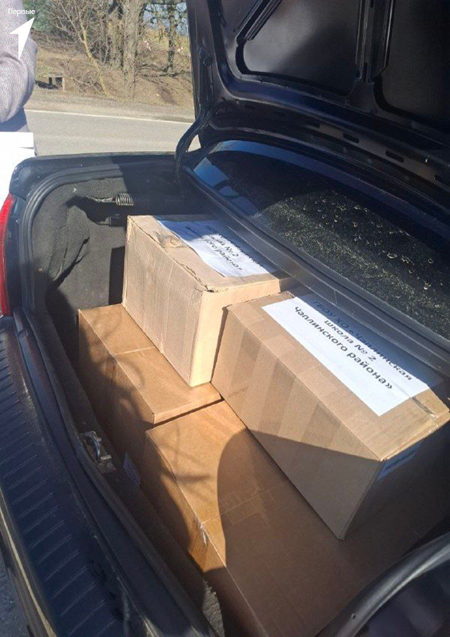 Первые Чаплинской школы № 2 поздравили военнослужащих с Днем защитника Отечества Первые Чаплинской школы № 2 поздравили военнослужащих с Днем защитника Отечества