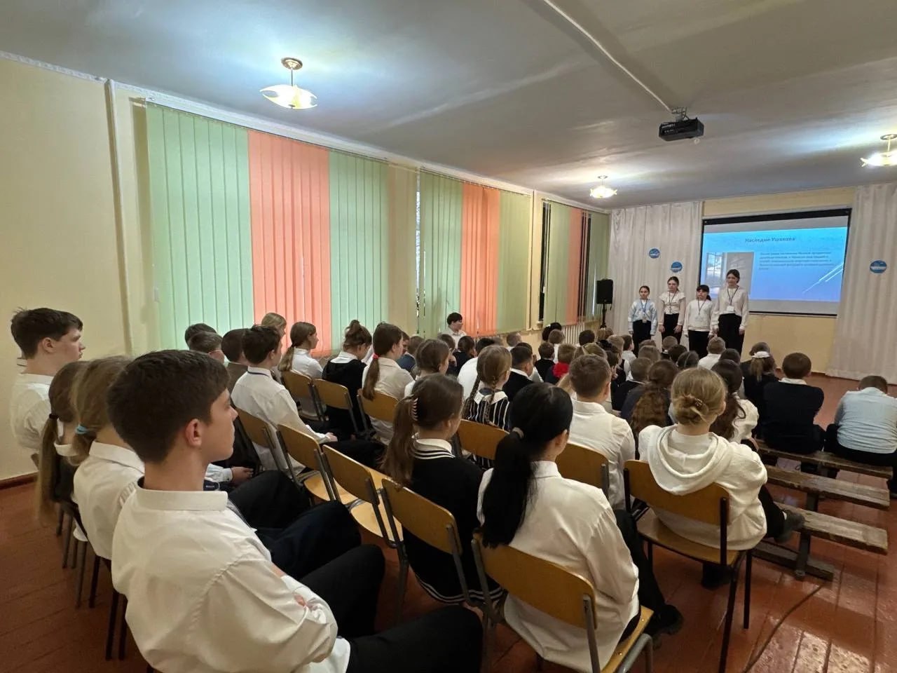 В Приморской школе занятие посвятили памяти великого русского адмирала В Приморской школе занятие посвятили памяти великого русского адмирала