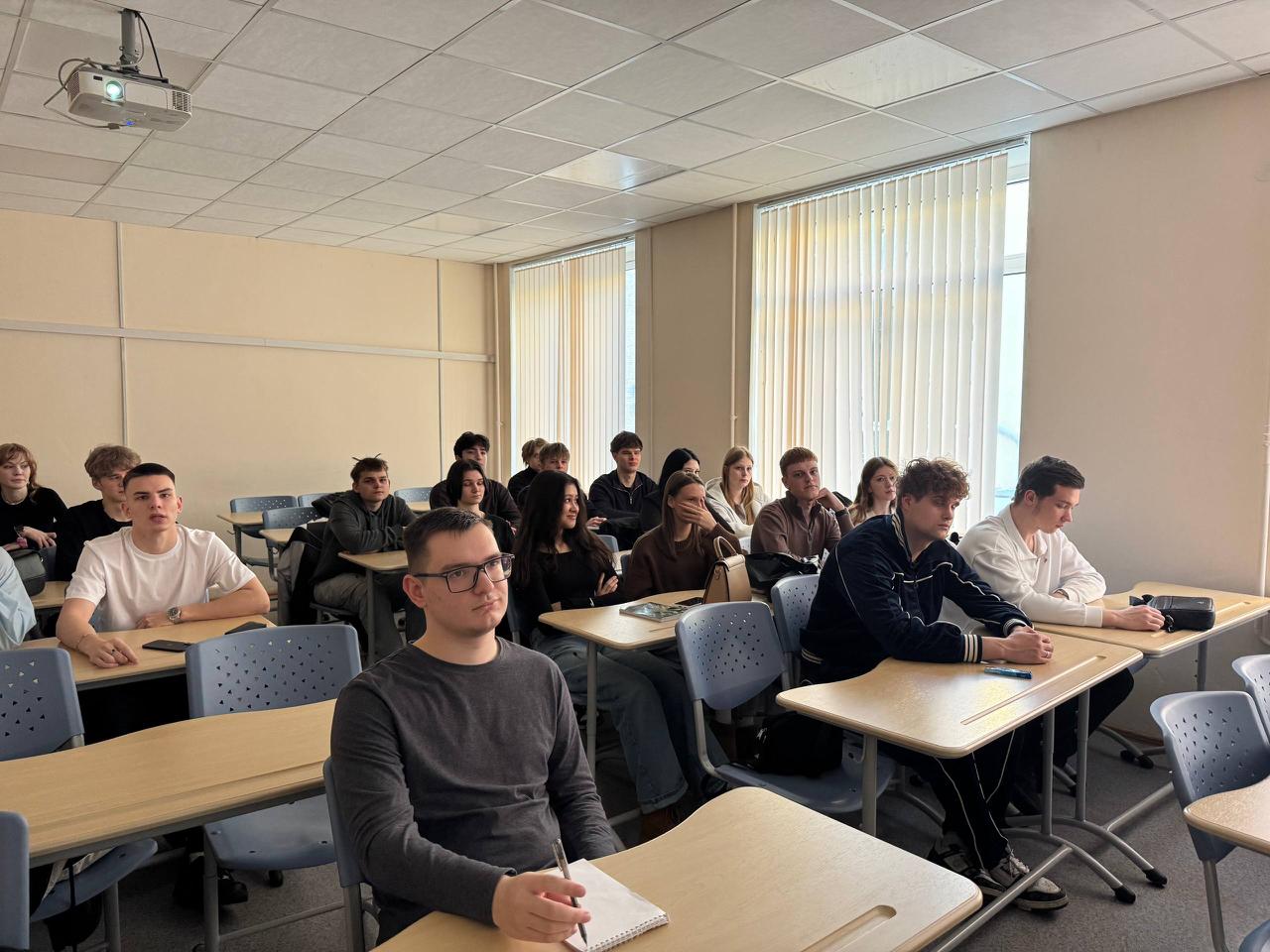 Студенты-юристы из Херсонской области и Санкт-Петербурга обсудили электоральные процессы и опыт референдума 2022 года Студенты-юристы из Херсонской области и Санкт-Петербурга обсудили электоральные процессы и опыт референдума 2022 года