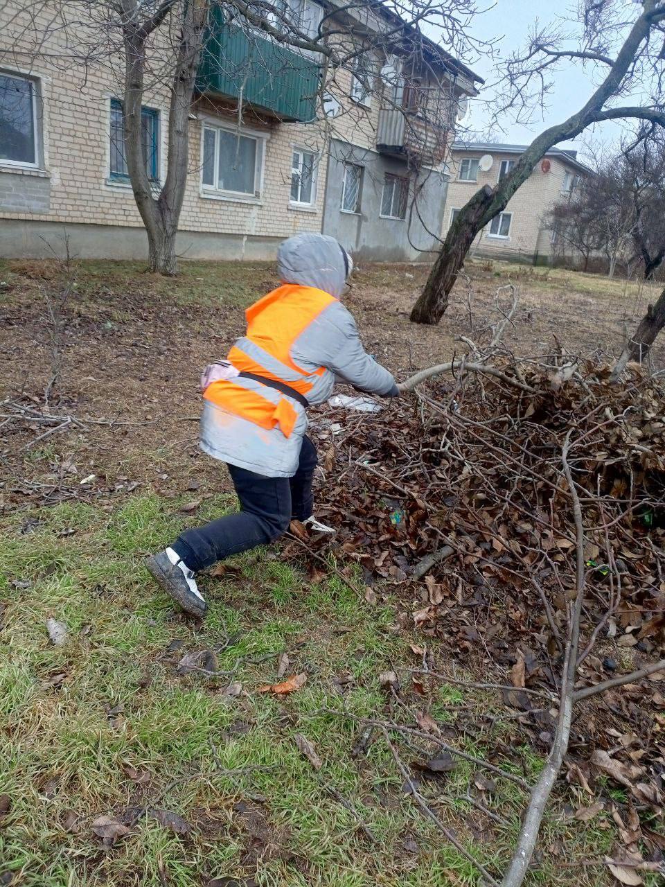 25 февраля работники МКУ «Азовкоммунсервис» провели плановые и внеплановые работы по санитарной очистке и благоустройству в населённых пунктах Генического округа 25 февраля работники МКУ «Азовкоммунсервис» провели плановые и внеплановые работы по санитарной очистке и благоустройству в населённых пунктах Генического округа