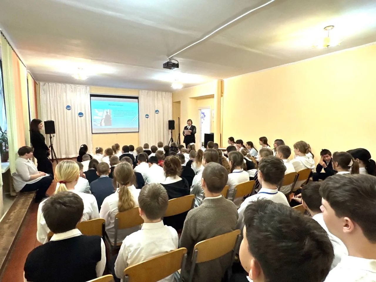 В Приморской школе занятие посвятили памяти великого русского адмирала В Приморской школе занятие посвятили памяти великого русского адмирала