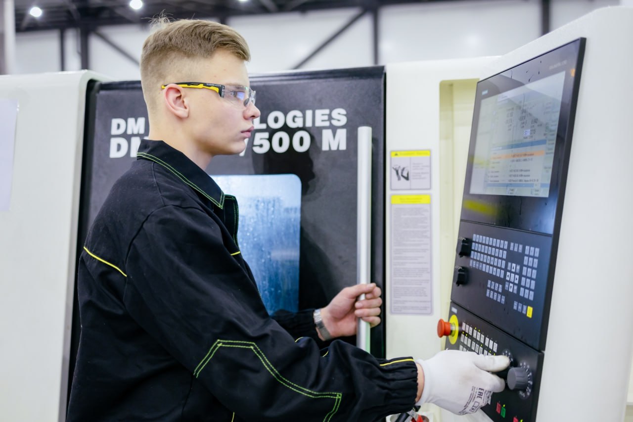 Согласно кадровому прогнозу 65% замещающей кадровой потребности рынка труда – это специалисты с СПО