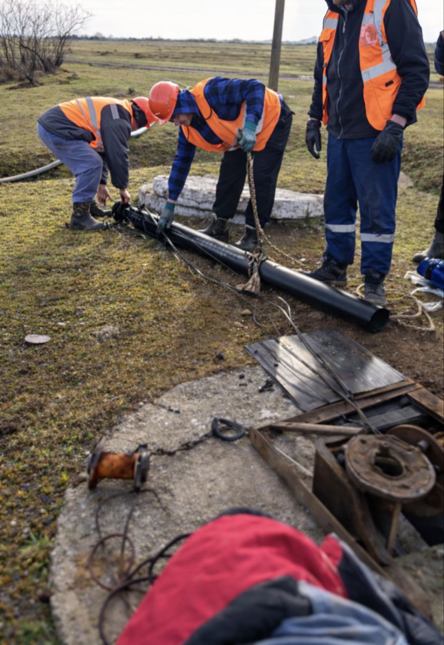 Сотрудники Генического ТПУ провели комплекс мероприятий по поддержанию надежной работы коммунальных систем в населенных пунктах округа