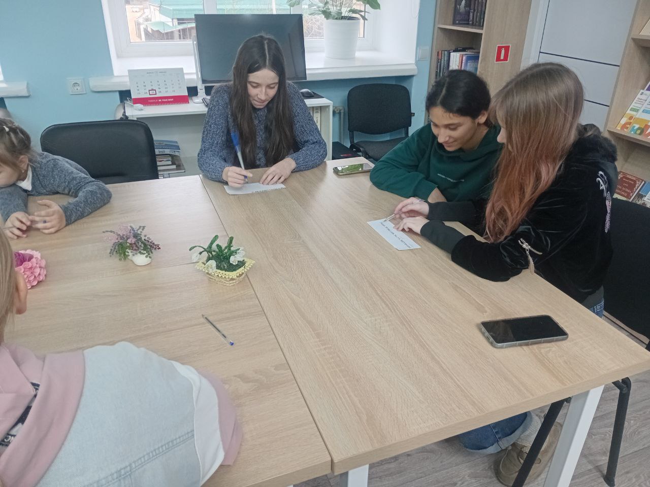 «Родной язык – моё богатство» — под таким названием 25 февраля в Стрелковской модельной библиотеке прошел библиотечный урок, посвящённый Международному дню родного языка «Родной язык – моё богатство» — под таким названием 25 февраля в Стрелковской модельной библиотеке прошел библиотечный урок, посвящённый Международному дню родного языка