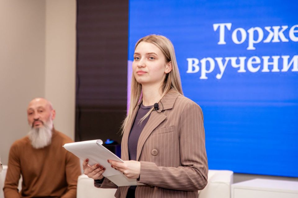 Владимир Сальдо: 300 новых магистров пополнили кадровый резерв Херсонской области Владимир Сальдо: 300 новых магистров пополнили кадровый резерв Херсонской области