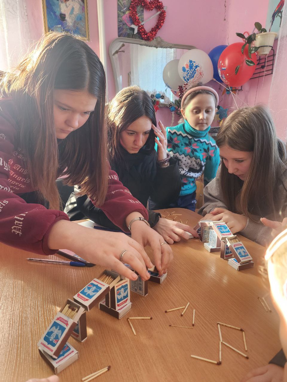 Костогрызовские школьники узнали о подвигах Героев Каховки Костогрызовские школьники узнали о подвигах Героев Каховки