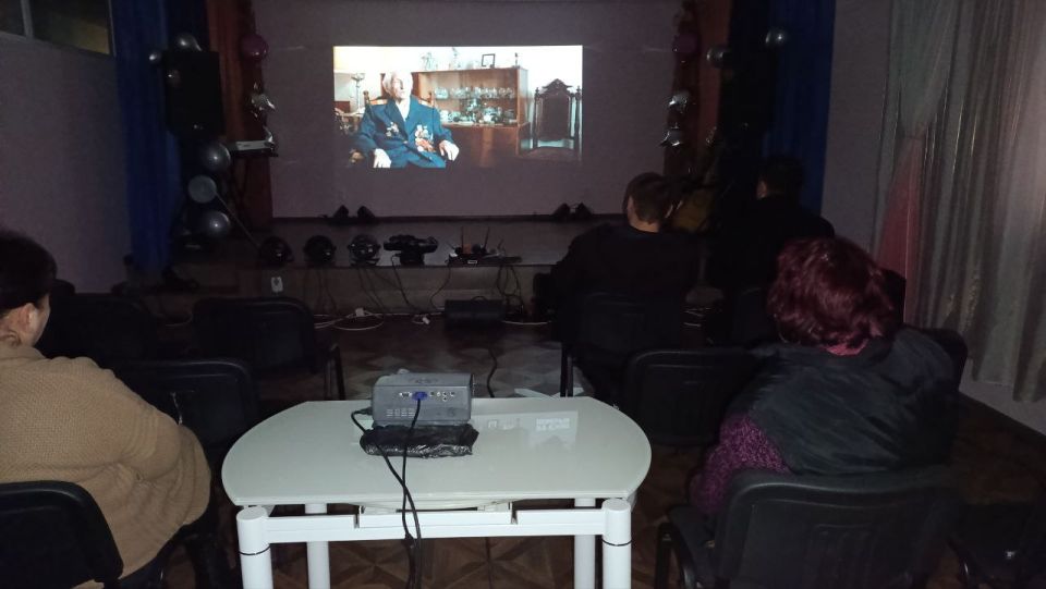 По инициативе фонда «Мост поколений» ко Дню защитника Отечества наш Дворец культуры присоединился к масштабной патриотической акции — всероссийскому показу фильмов военноисторического кинофестиваля «Перерыв на кино» По инициативе фонда «Мост поколений» ко Дню защитника Отечества наш Дворец культуры присоединился к масштабной патриотической акции — всероссийскому показу фильмов военноисторического кинофестиваля «Перерыв на кино»