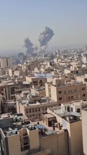 Израиль нанес "превентивный" удар по Ирану, в стране введено чрезвычайное положение — министр обороны Кац