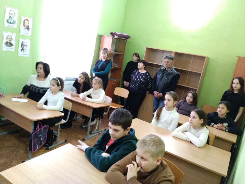 Фонд "Мост поколений" совместно с организаторами Всероссийского фестиваля "Перерыв на кино" проводит значимое мероприятие, посвященное празднованию Дня защитника Отечества Фонд "Мост поколений" совместно с организаторами Всероссийского фестиваля "Перерыв на кино" проводит значимое мероприятие, посвященное празднованию Дня защитника Отечества