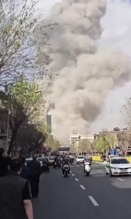 В Тегеране фиксируют вторую волну атаки