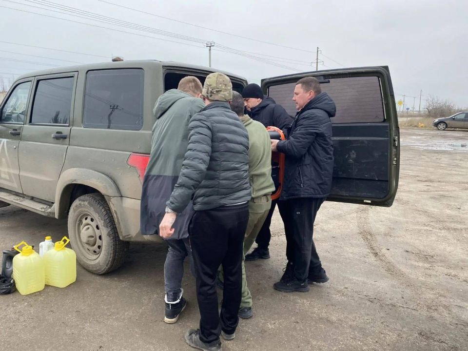 Гуманитарный десант из Ульяновска: 20 тонн помощи доставлены на передовую Гуманитарный десант из Ульяновска: 20 тонн помощи доставлены на передовую