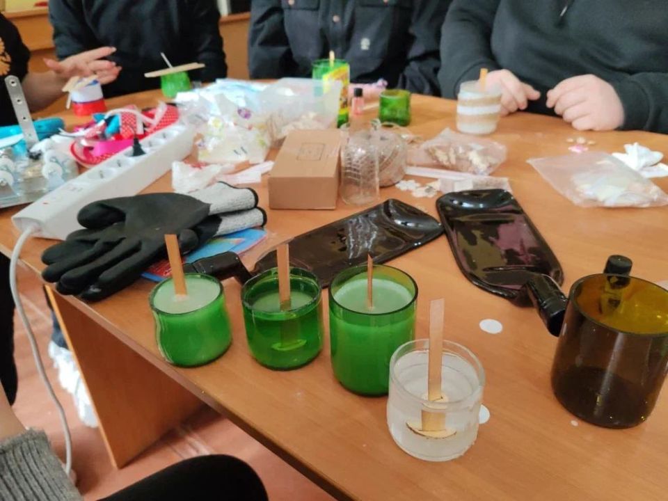 Экологический мастер-класс по созданию свечей прошел для студентов в ХГПУ Экологический мастер-класс по созданию свечей прошел для студентов в ХГПУ