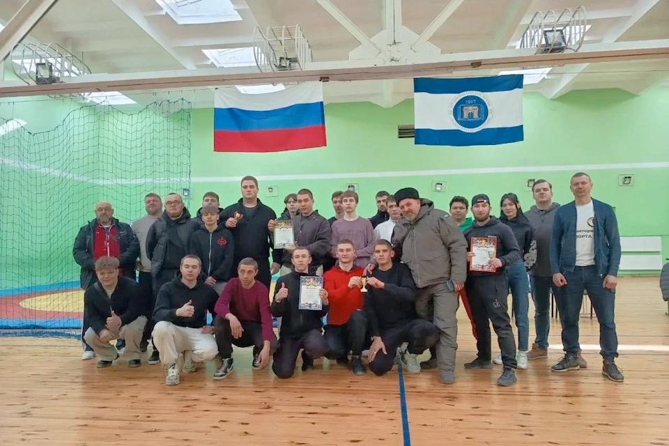 В Скадовске прошел студенческий турнир по лазертагу