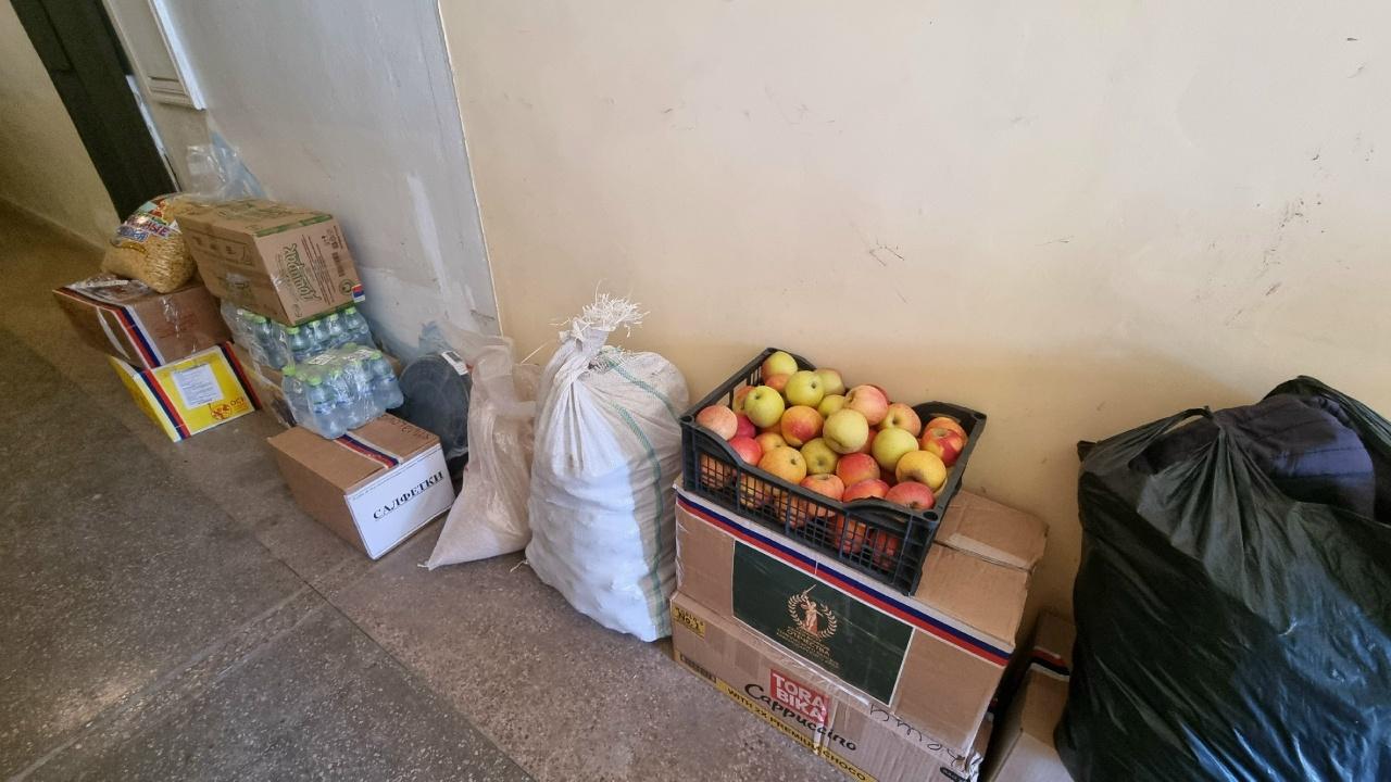 Волонтеры Темрюкского района доставили гуманитарную помощь в Новотроицкую Центральную районную больницу