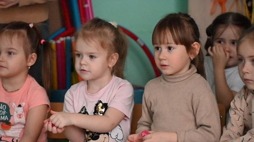 Сотрудники «Объединение особо охраняемых природных территорий» провели необычный урок для воспитанников детского сада Сотрудники «Объединение особо охраняемых природных территорий» провели необычный урок для воспитанников детского сада