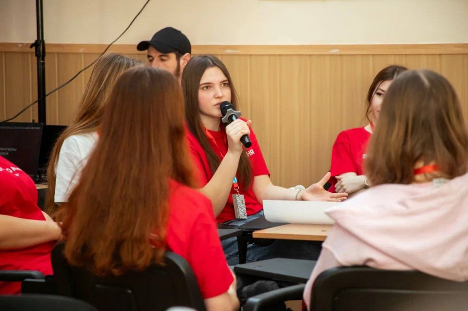 В Геническом медицинском колледже прошёл важный этап форума ВОД «Волонтеры-медики» В Геническом медицинском колледже прошёл важный этап форума ВОД «Волонтеры-медики»