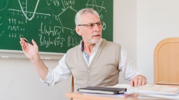 ������ ������� ���������� � �������� ������� ������ �������������� ��