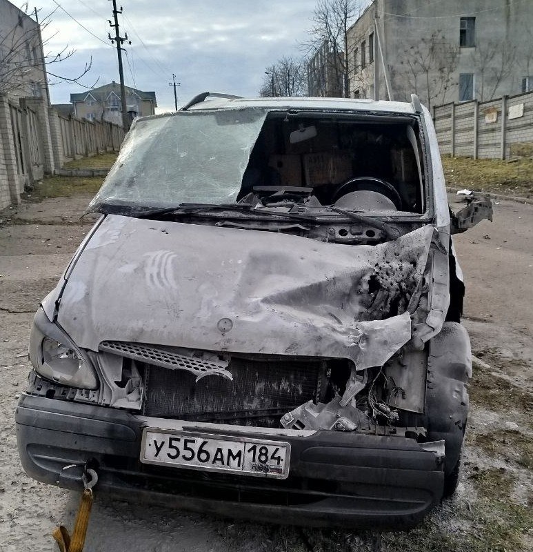 Украинский дрон атаковал автомобиль в Великой Лепетихе