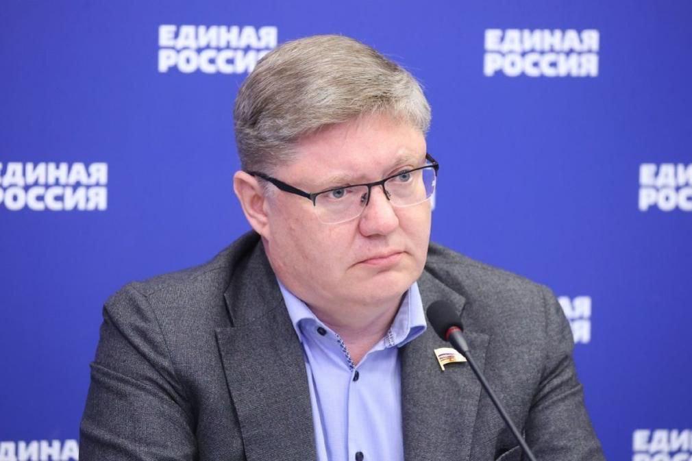 «Единая Россия»: санкции на лекарства запрещены, но Россия должна быть готова к любому сценарию