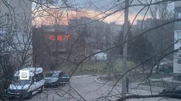 Детский сад загорелся в результате удара дрона ВСУ в Каховке в Херсонской области