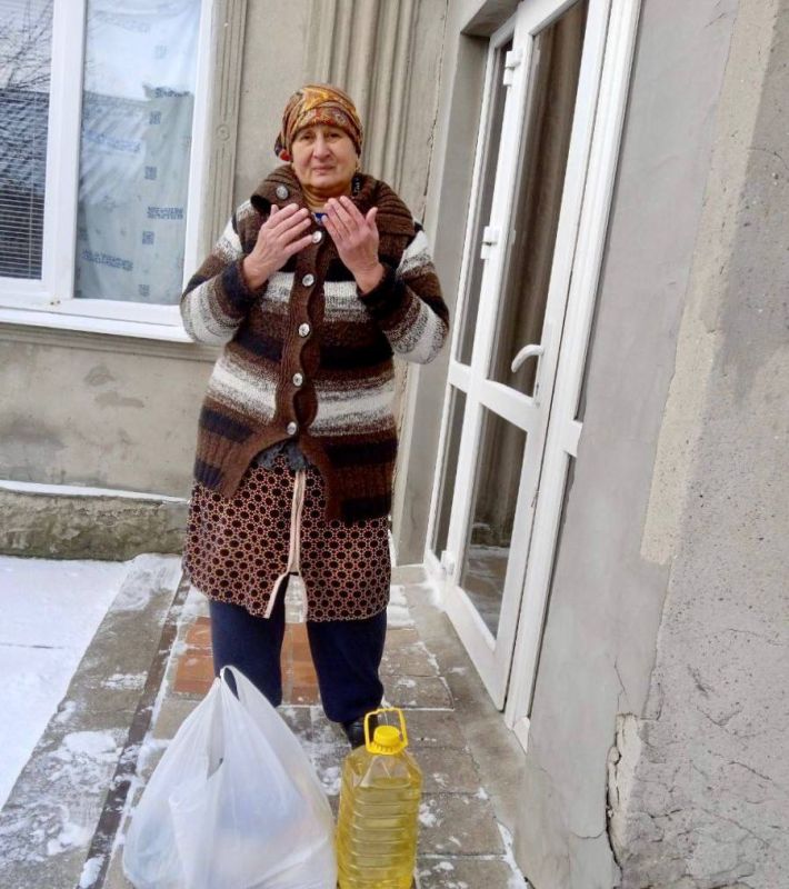 В период священного месяца Рамадан по моей инициативе совместно с религиозной организацией «ИМАН» и при участии начальника территориального отдела пгт Новоалексеевка Алиева Асана Ремзиевича посетили 35 жителей пгт Рыково В период священного месяца Рамадан по моей инициативе совместно с религиозной организацией «ИМАН» и при участии начальника территориального отдела пгт Новоалексеевка Алиева Асана Ремзиевича посетили 35 жителей пгт Рыково