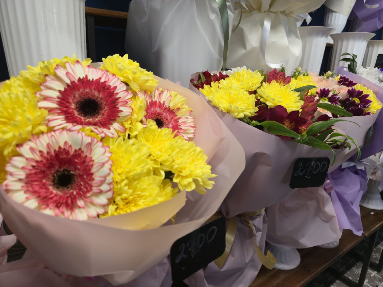 Цветочные магазины в Херсонской области готовятся к наплыву покупателей, которые решат порадовать женщин букетами на 8 марта Цветочные магазины в Херсонской области готовятся к наплыву покупателей, которые решат порадовать женщин букетами на 8 марта