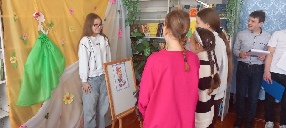 В преддверии Международного женского дня 8 марта в ГБОУ ХО «Верхнесерогозская школа Нижнесерогозского района» была организована и проведена конкурсно-развлекательная игра «А ну-ка, девушки!» для учащихся 6-8 классов В преддверии Международного женского дня 8 марта в ГБОУ ХО «Верхнесерогозская школа Нижнесерогозского района» была организована и проведена конкурсно-развлекательная игра «А ну-ка, девушки!» для учащихся 6-8 классов