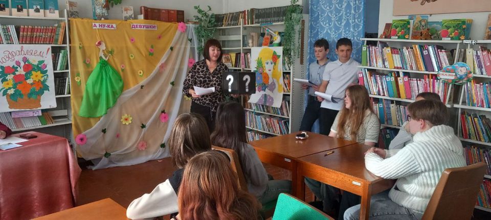 В преддверии Международного женского дня 8 марта в ГБОУ ХО «Верхнесерогозская школа Нижнесерогозского района» была организована и проведена конкурсно-развлекательная игра «А ну-ка, девушки!» для учащихся 6-8 классов В преддверии Международного женского дня 8 марта в ГБОУ ХО «Верхнесерогозская школа Нижнесерогозского района» была организована и проведена конкурсно-развлекательная игра «А ну-ка, девушки!» для учащихся 6-8 классов
