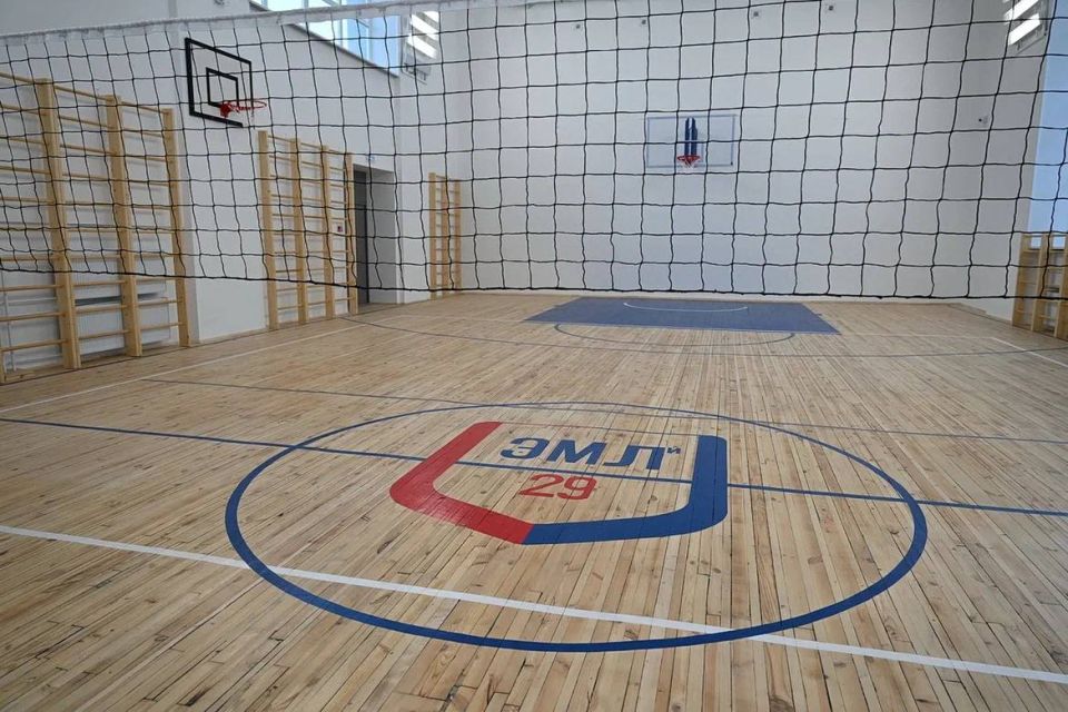 По народной программе Единой России строятся новые школы, идет реконструкция объектов инфраструктуры и продолжается социальная газификация По народной программе Единой России строятся новые школы, идет реконструкция объектов инфраструктуры и продолжается социальная газификация