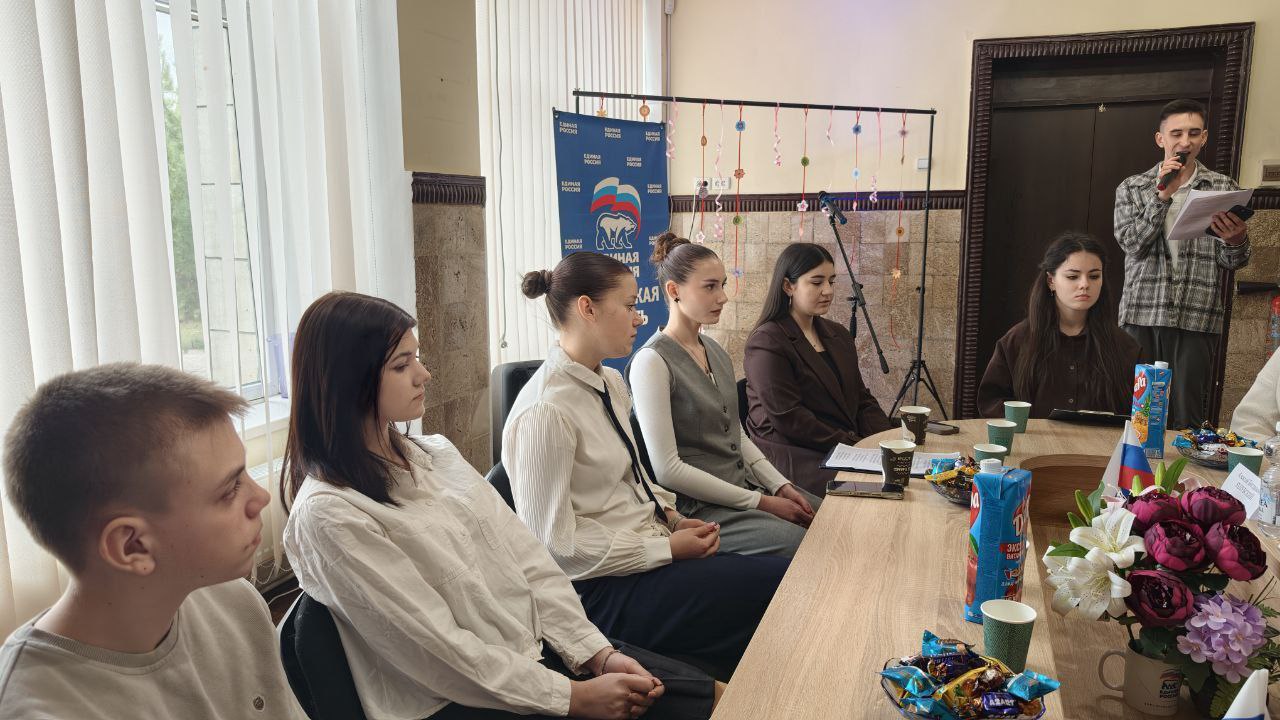 Ольга Осипенко: В качестве одного из членов жюри приняла участие в конкурсе чтецов «Моя мама — герой» в Новотроицком округе Ольга Осипенко: В качестве одного из членов жюри приняла участие в конкурсе чтецов «Моя мама — герой» в Новотроицком округе