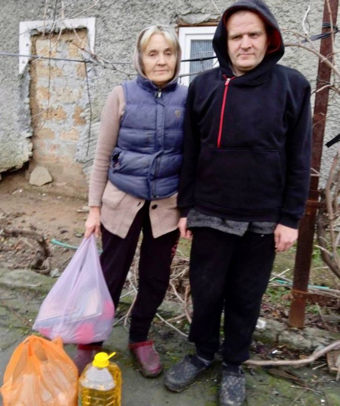 В период священного месяца Рамадан по моей инициативе совместно с религиозной организацией «ИМАН» и при участии начальника территориального отдела пгт Новоалексеевка Алиева Асана Ремзиевича посетили 35 жителей пгт Рыково В период священного месяца Рамадан по моей инициативе совместно с религиозной организацией «ИМАН» и при участии начальника территориального отдела пгт Новоалексеевка Алиева Асана Ремзиевича посетили 35 жителей пгт Рыково