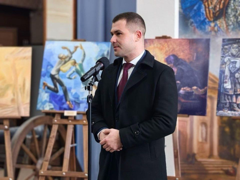 «Ты — женщина, и этим ты права»: в Геническе открылась выставка о вечном источнике вдохновения «Ты — женщина, и этим ты права»: в Геническе открылась выставка о вечном источнике вдохновения