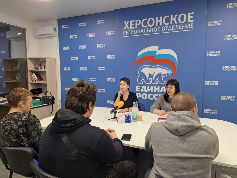 Куда пойти учиться? Ответы получили выпускники Новоалексеевки Куда пойти учиться? Ответы получили выпускники Новоалексеевки