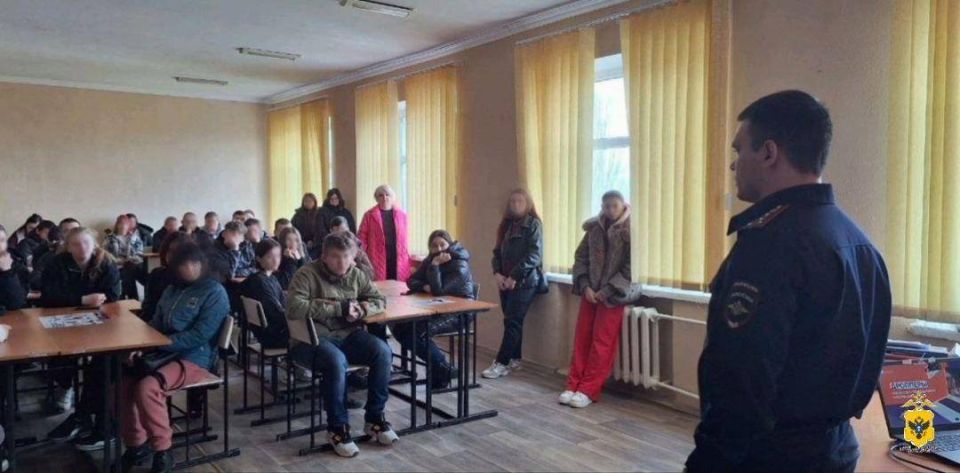 Для студентов Чаплынского аграрного колледжа состоялось мероприятие по противодействию дропперству Для студентов Чаплынского аграрного колледжа состоялось мероприятие по противодействию дропперству