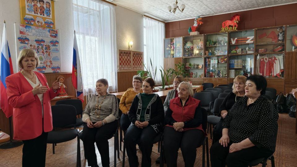 Ольга Осипенко: Поздравили с наступающим Международным женским днём главу и членов Комитета ветеранов Новотроицкого округа Ольга Осипенко: Поздравили с наступающим Международным женским днём главу и членов Комитета ветеранов Новотроицкого округа