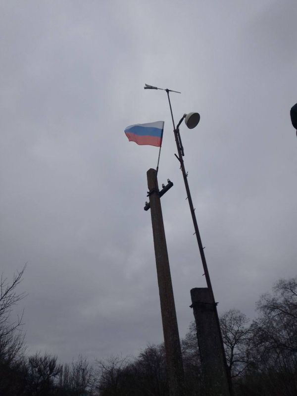 В Таврийске обновлена государственная символика В Таврийске обновлена государственная символика