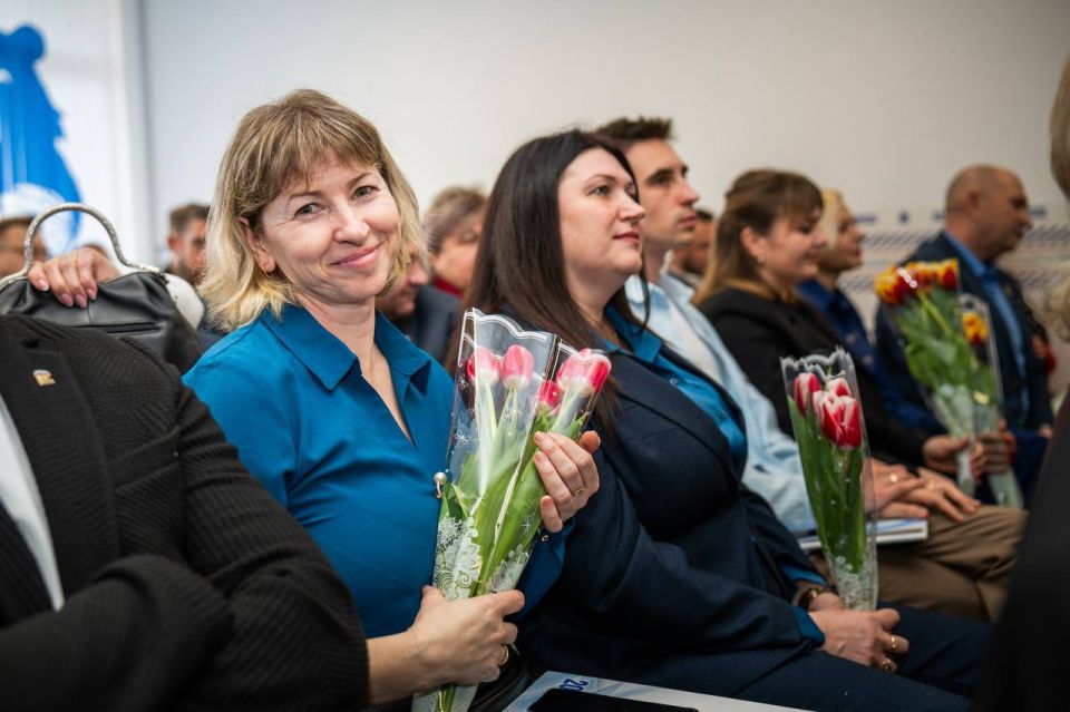 Владимир Сальдо: На партийном форуме «Есть результат!» подвели итоги реализации народной программы «Единой России» в Херсонской области Владимир Сальдо: На партийном форуме «Есть результат!» подвели итоги реализации народной программы «Единой России» в Херсонской области