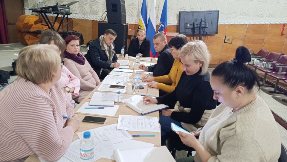 Павел Филипчук: Встретился с руководителями государственных и бюджетных учреждений соцобслуживания населения округа Павел Филипчук: Встретился с руководителями государственных и бюджетных учреждений соцобслуживания населения округа