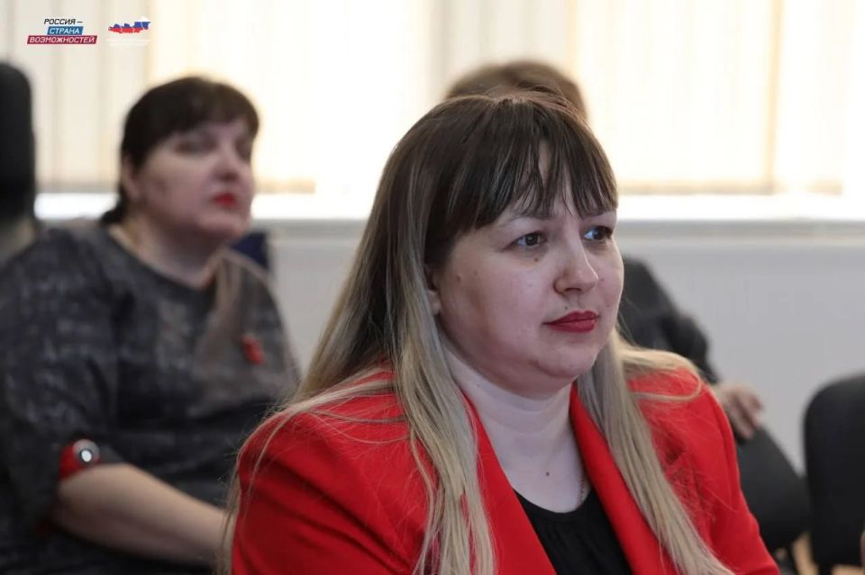 В преддверии Международного женского дня телемост «Россия — страна возможностей» объединил жительниц ДНР, ЛНР и Херсонской области В преддверии Международного женского дня телемост «Россия — страна возможностей» объединил жительниц ДНР, ЛНР и Херсонской области