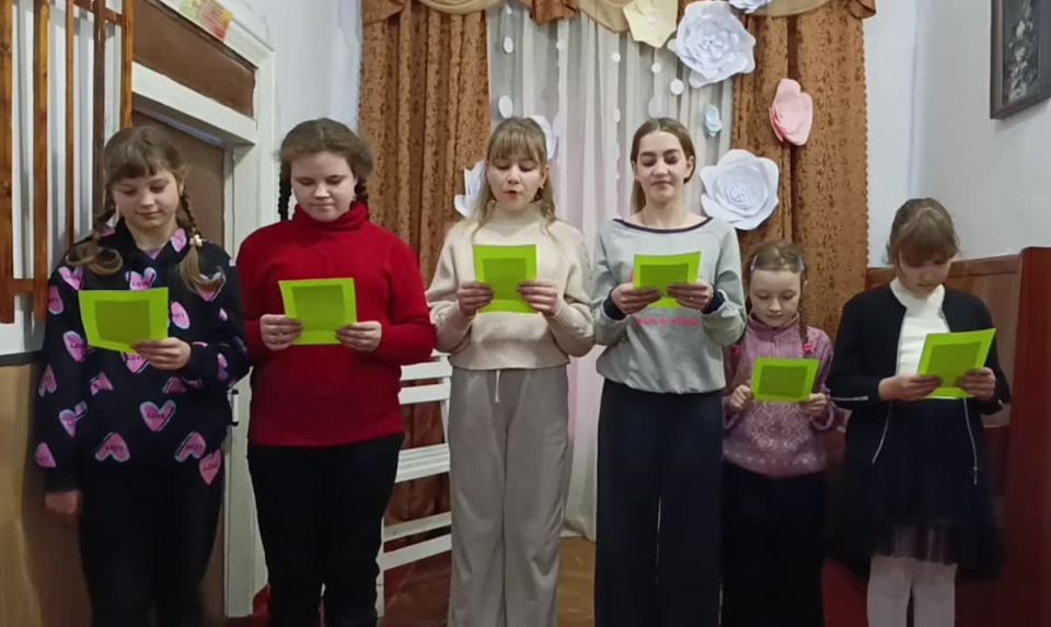 «Пусть всегда будет мама!» – Культурный центр Великолепетихского округа в преддверии трогательным флешмобом и мастер-классом