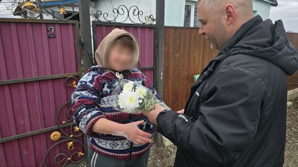 Надежда Бабешко: В преддверии Международного женского дня жительниц Ивановского округа поздравили с наступающим праздником Надежда Бабешко: В преддверии Международного женского дня жительниц Ивановского округа поздравили с наступающим праздником