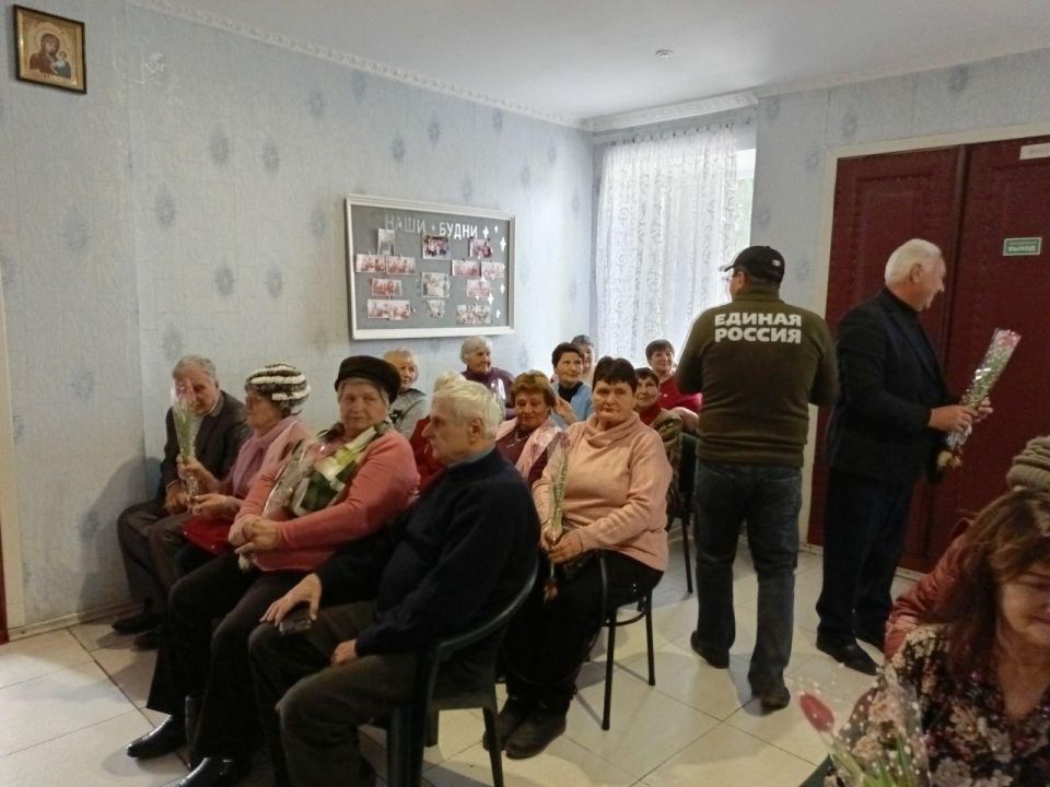 О, женщина, тебя прекрасней нет! «Великолепетихский комплексный центр социального обслуживания населения» О, женщина, тебя прекрасней нет! «Великолепетихский комплексный центр социального обслуживания населения»