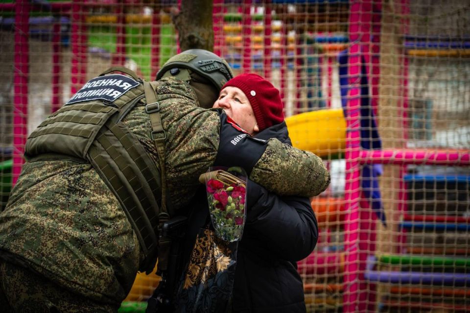 Владимир Сальдо: В Геническе поздравили женщин с 8 Марта Владимир Сальдо: В Геническе поздравили женщин с 8 Марта