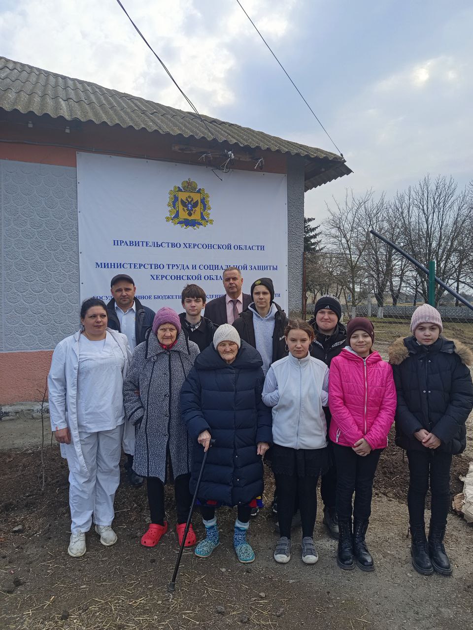 Первые Владимиро-Ильинской школы поздравили пожилых людей с 8 Марта Первые Владимиро-Ильинской школы поздравили пожилых людей с 8 Марта